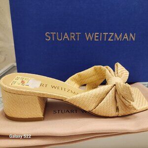 Stuart Weitzman "Wheat" Fine Raffia Sandals. NIB. Size 6